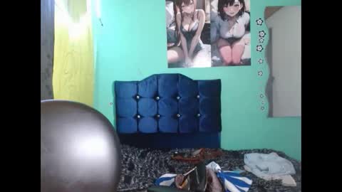 Snapshot of violetta_dreams chatting on May 2026 09:35:02 PM violetta_dreams online show from May 2026 09:35:02 PM