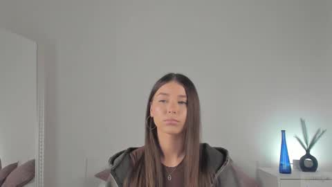 Snapshot of violetta_finch chatting on February 2025 08:27:02 AM violetta_finch online show from February 2025 08:27:02 AM