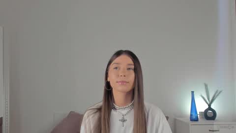 Snapshot of violetta_finch chatting on February 2025 10:12:01 AM violetta_finch online show from February 2025 10:12:01 AM