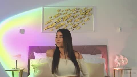 Snapshot of violetta_finch chatting on September 2025 10:17:01 AM violetta_finch online show from September 2025 10:17:01 AM