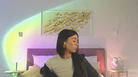 Snapshot of violetta_finch chatting on October 2025 10:27:02 AM violetta_finch online show from October 2025 10:27:02 AM
