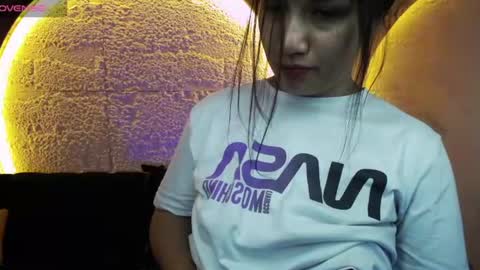 Snapshot of violetta_jhonson_v chatting on June 2026 05:12:01 AM Violetta online show from June 2026 05:12:01 AM
