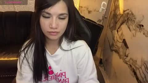 Snapshot of violetta_jhonson_v chatting on July 2026 03:33:02 AM Violetta online show from July 2026 03:33:02 AM