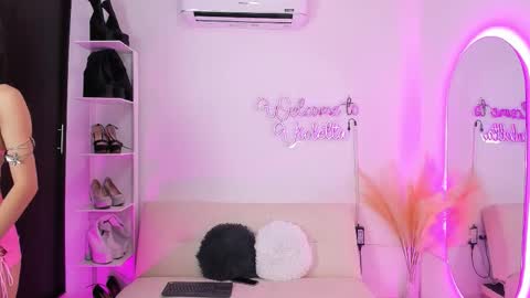 violetta_pretty online show from January 2026 08:29:01 PM