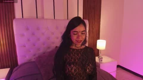 violettaalemida online show from January 2026 01:16:01 PM