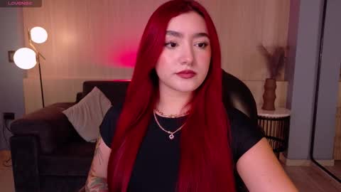 Snapshot of violettcastel chatting on December 2025 07:11:01 PM Violett Castel online show from December 2025 07:11:01 PM