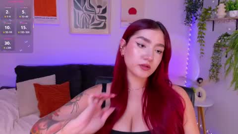 Snapshot of violettcastel chatting on May 2026 08:47:01 PM Violett Castel online show from May 2026 08:47:01 PM