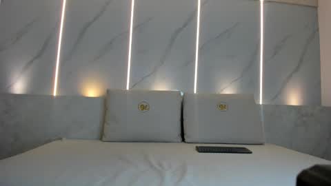 Snapshot of violette_rave chatting on November 2025 11:57:02 AM online show from November 2025 11:57:02 AM