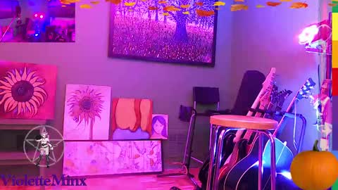 Violette online show from October 2025 04:29:01 PM