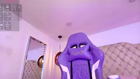 Snapshot of violettenoi chatting on July 2026 03:57:02 AM violettenoi online show from July 2026 03:57:02 AM
