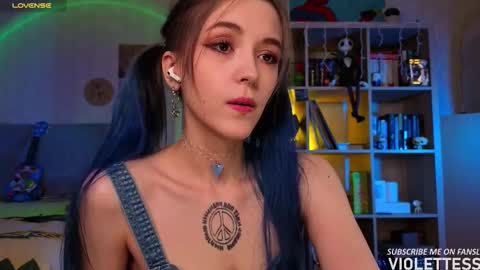 Vi  Best on my Fansly  online show from February 2026 02:13:01 PM