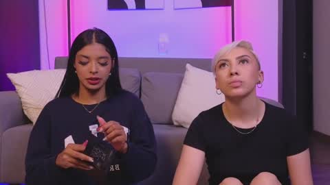 Violet online show from December 2024 05:37:01 AM