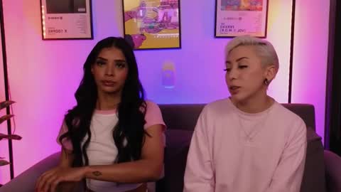 Violet online show from February 2026 01:05:02 AM