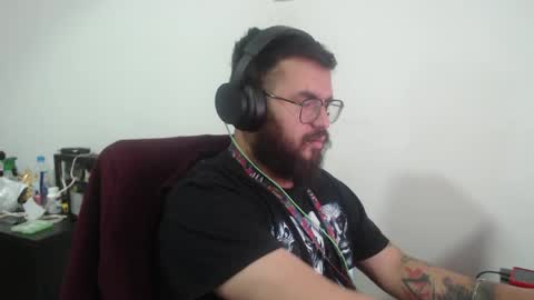 Snapshot of violettouse chatting on May 2026 05:15:01 AM Jhon online show from May 2026 05:15:01 AM