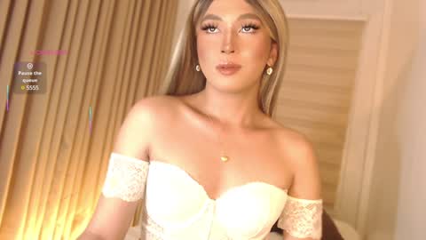 Best Of Both Worlds online show from January 2025 12:42:01 AM