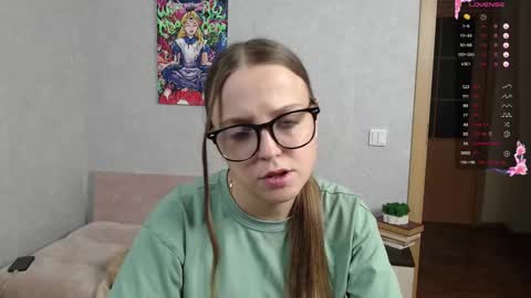 Violet online show from September 2025 06:11:02 PM