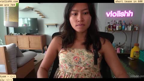 follow me on twitter violishh and ig violishh  online show from September 2025 07:24:02 PM