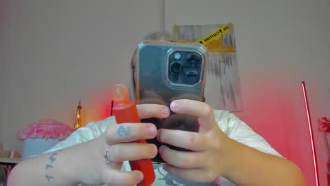 Snapshot of viollasinzz chatting on January 2025 10:22:01 AM Violla online show from January 2025 10:22:01 AM