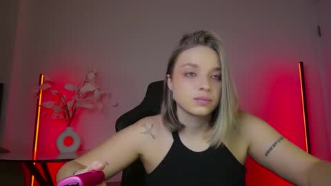 Violla online show from December 2025 07:15:02 AM