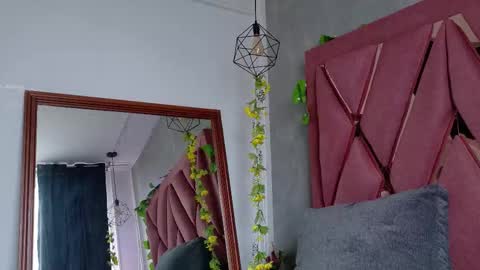 Violetta online show from December 2025 06:48:01 PM