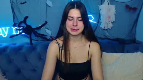 viollinalv online show from October 2025 05:52:01 AM