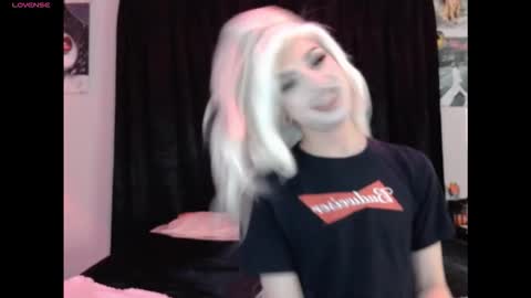 Snapshot of viperthedoll chatting on March 2026 02:14:02 AM Viper online show from March 2026 02:14:02 AM