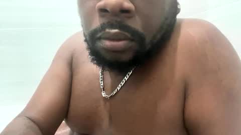 Snapshot of virgoincredible25 chatting on December 2025 02:27:01 AM Elle Hood online show from December 2025 02:27:01 AM