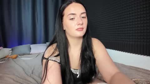 Vita online show from October 2025 03:45:01 PM