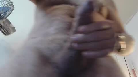 Latin Romantic online show from December 2025 03:19:01 PM