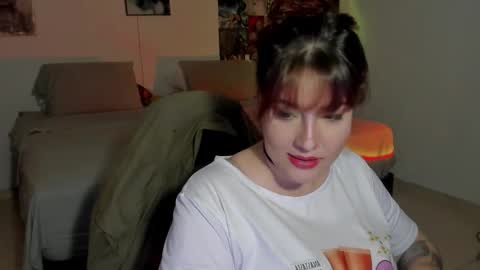 Snapshot of vitaxviper chatting on February 2025 09:25:02 PM Vit a Viper online show from February 2025 09:25:02 PM