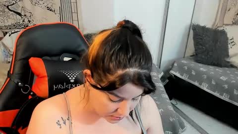 Snapshot of vitaxviper chatting on October 2025 11:22:02 PM Vit a Viper online show from October 2025 11:22:02 PM