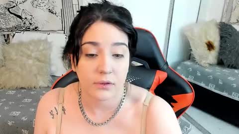 Snapshot of vitaxviper chatting on October 2025 11:13:02 PM Vit a Viper online show from October 2025 11:13:02 PM