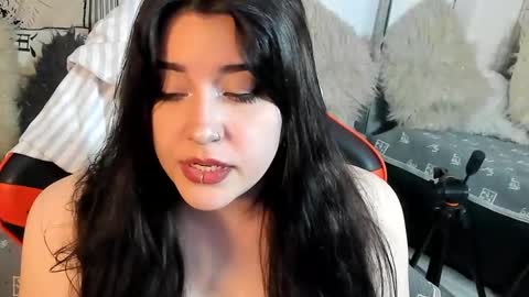 Snapshot of vitaxviper chatting on October 2025 09:55:02 PM Vit a Viper online show from October 2025 09:55:02 PM