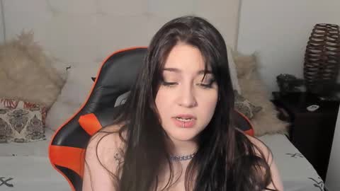 Snapshot of vitaxviper chatting on November 2025 09:02:01 PM Vit a Viper online show from November 2025 09:02:01 PM