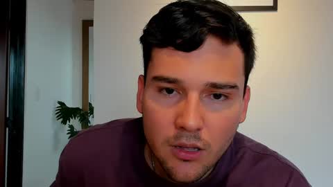 Vito Ferrer online show from January 2025 06:12:02 PM