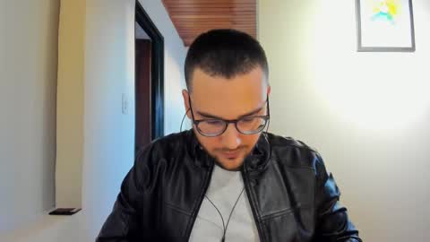 Vito Ferrer online show from January 2025 10:49:02 PM