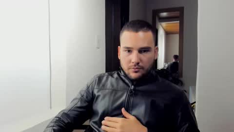 Vito Ferrer online show from February 2025 01:55:01 AM