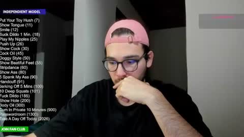 Snapshot of vito_ferrero chatting on June 2026 12:32:02 AM Vito Ferrer online show from June 2026 12:32:02 AM