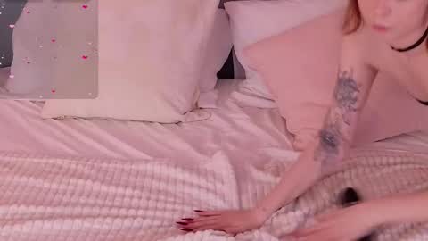 Snapshot of vivi_west chatting on March 2026 05:23:02 PM vivi_west online show from March 2026 05:23:02 PM