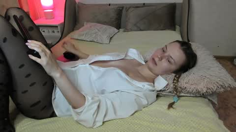 vivian_alison online show from December 2024 07:22:01 PM