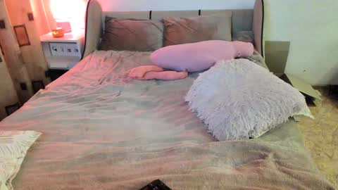 vivian_alison online show from January 2025 06:51:02 PM