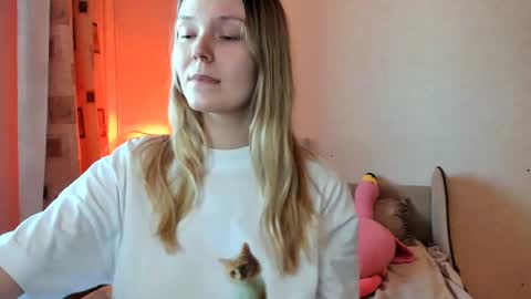 vivian_alison online show from February 2025 02:03:02 PM