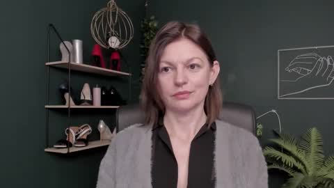 Vivian online show from November 2025 07:55:01 AM