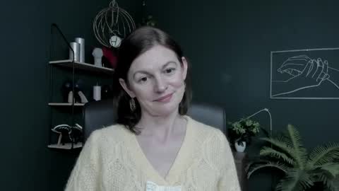 Snapshot of vivian_dream chatting on May 2026 02:45:01 PM Vivian online show from May 2026 02:45:01 PM