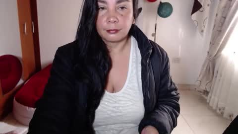 vivian_milf_paint online show from November 2025 12:27:02 PM