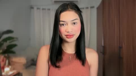 Vivian online show from May 2026 09:44:02 PM