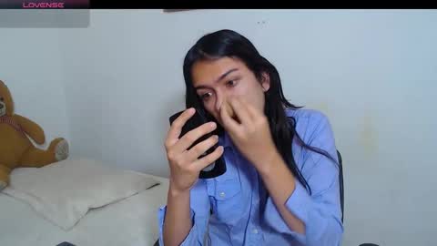 Snapshot of vivianalatin chatting on March 2026 12:10:02 PM instagram Viviana73215 online show from March 2026 12:10:02 PM