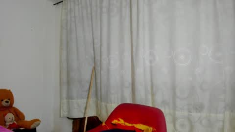 Snapshot of vivianalatin chatting on April 2026 11:02:01 PM instagram Viviana73215 online show from April 2026 11:02:01 PM