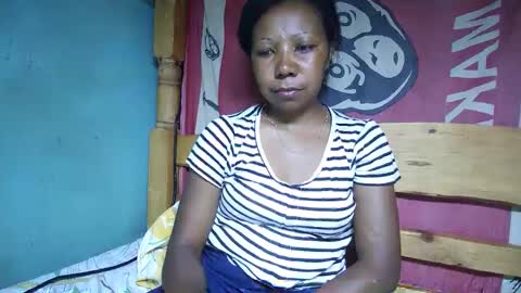 Snapshot of viviane0812 chatting on February 2025 06:53:01 PM viviane0812 online show from February 2025 06:53:01 PM