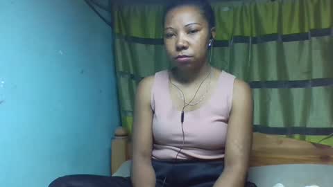Snapshot of viviane0812 chatting on September 2025 07:07:02 PM viviane0812 online show from September 2025 07:07:02 PM